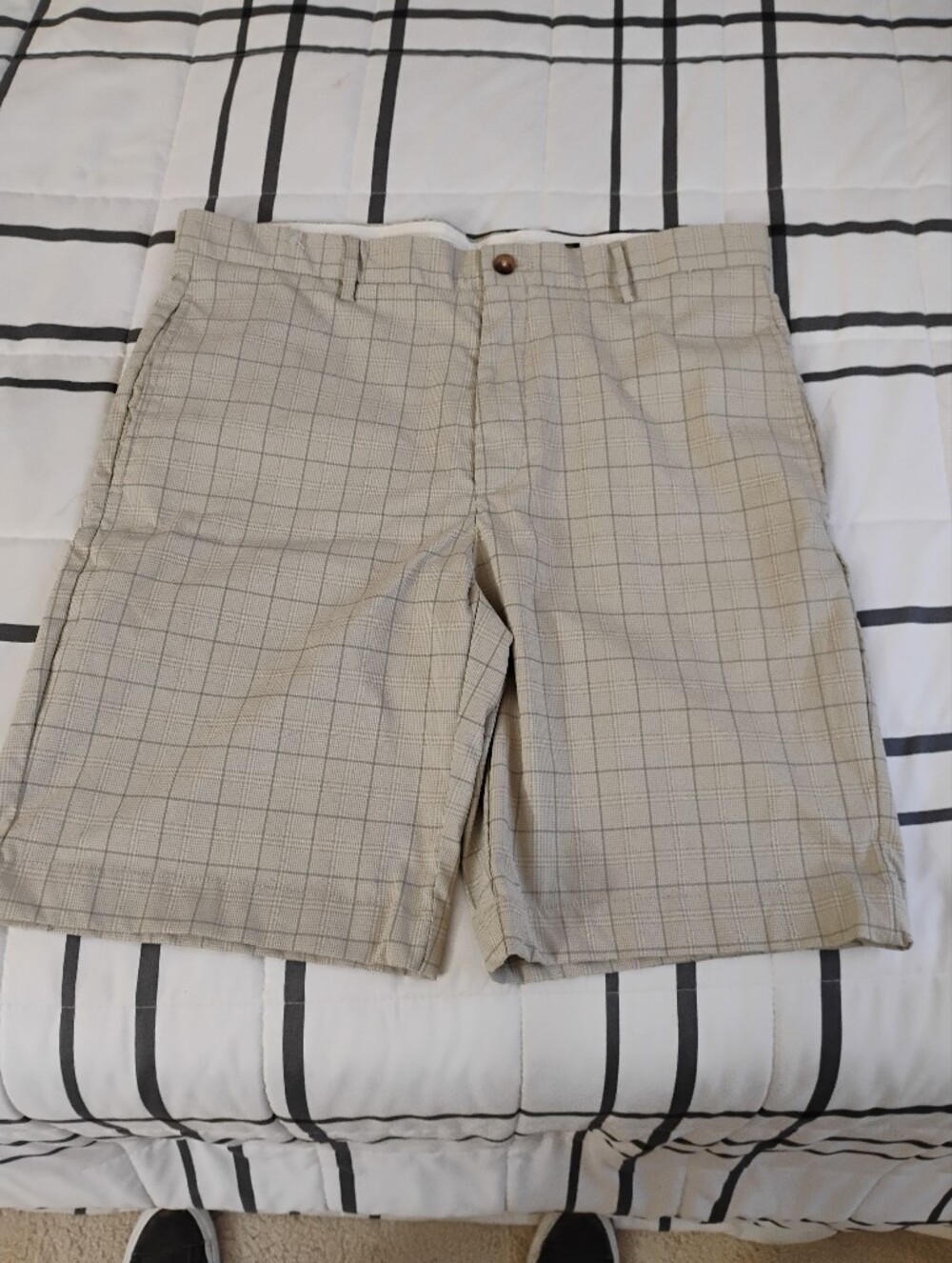 Greg Norman Collection Tan Plaid Chino Shorts
